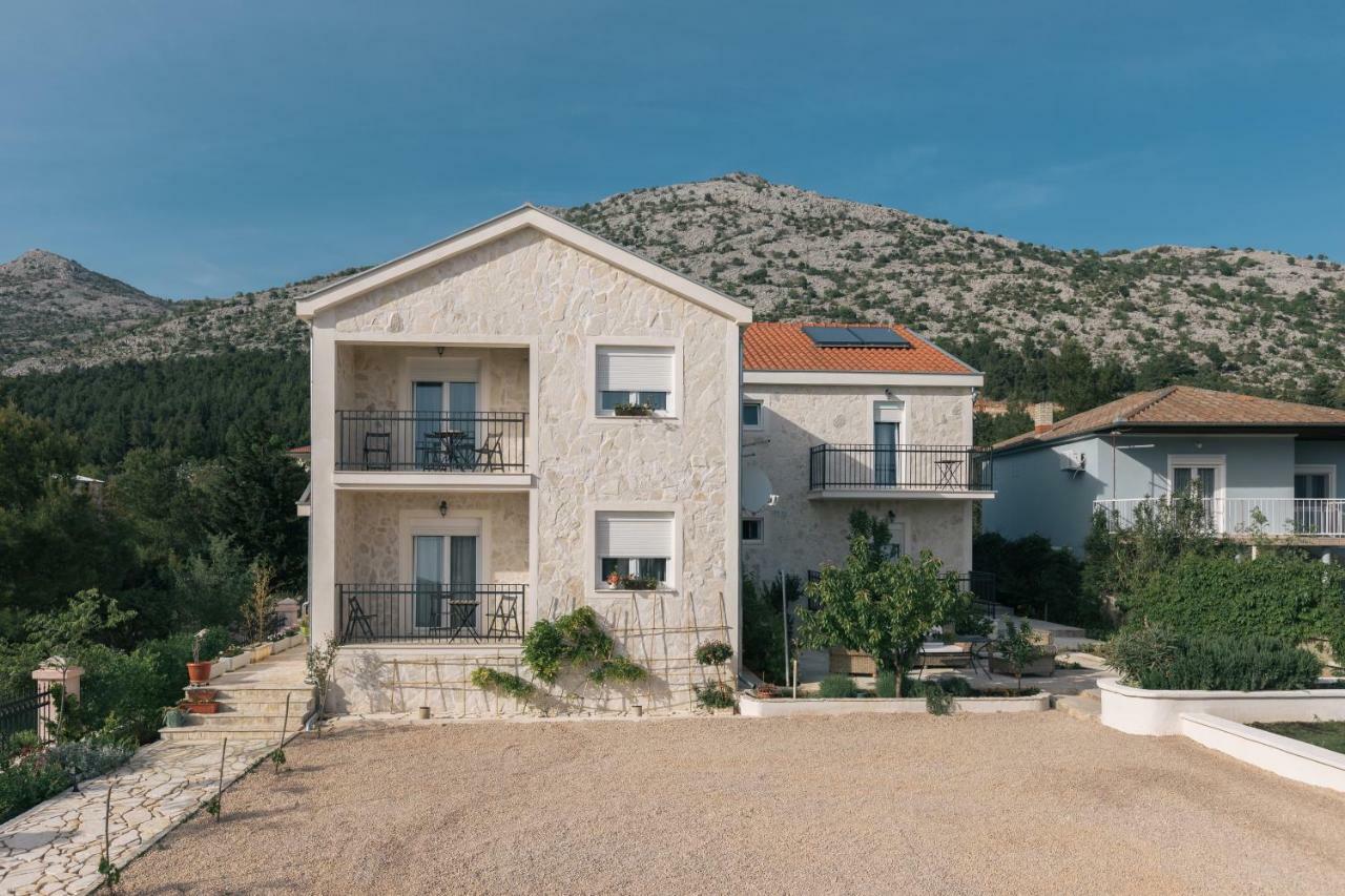Hedon-Stone Apartment Starigrad Paklenica Ngoại thất bức ảnh