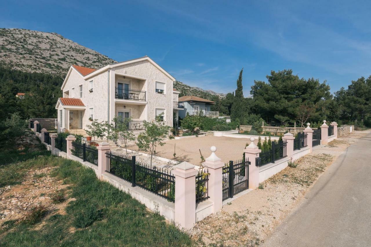 Hedon-Stone Apartment Starigrad Paklenica Ngoại thất bức ảnh