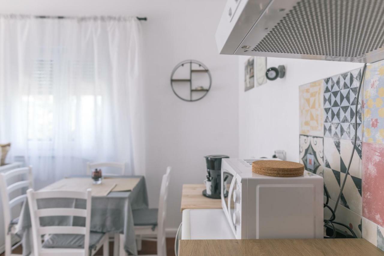Hedon-Stone Apartment Starigrad Paklenica Ngoại thất bức ảnh