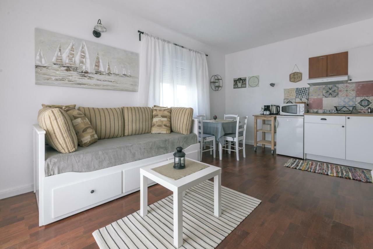 Hedon-Stone Apartment Starigrad Paklenica Ngoại thất bức ảnh