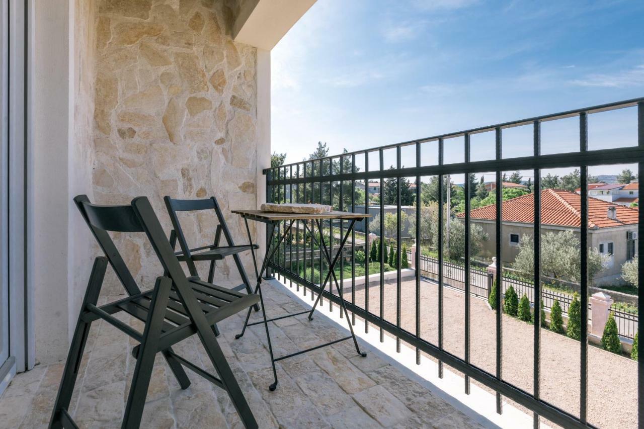 Hedon-Stone Apartment Starigrad Paklenica Ngoại thất bức ảnh