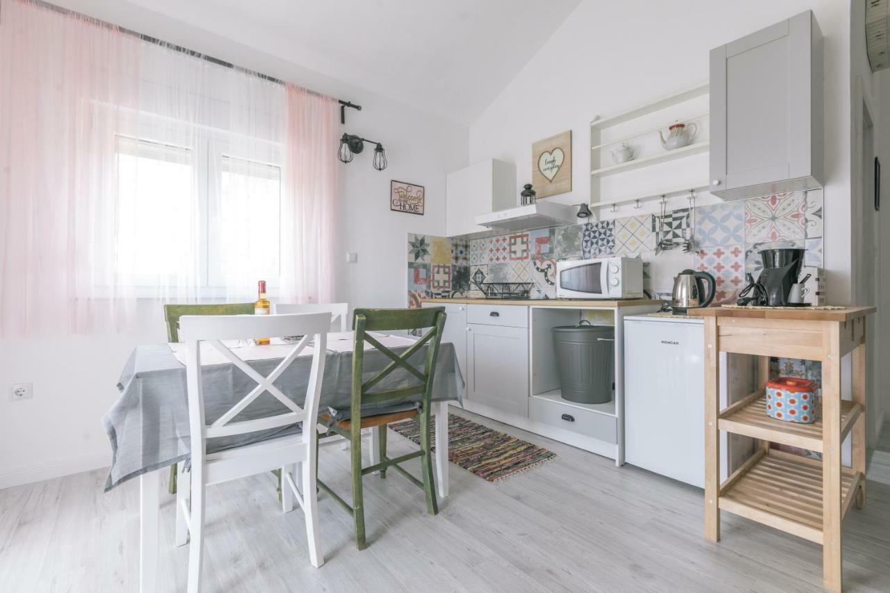 Hedon-Stone Apartment Starigrad Paklenica Ngoại thất bức ảnh