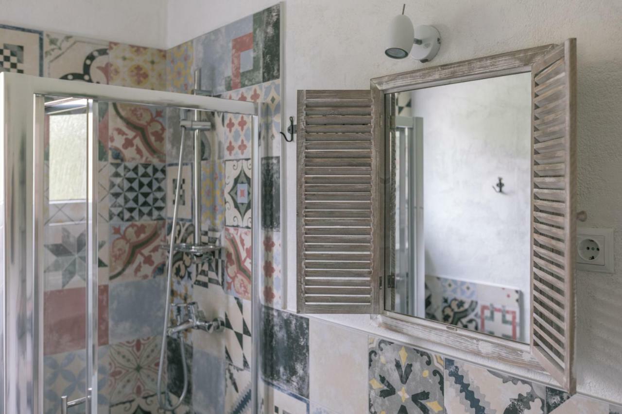 Hedon-Stone Apartment Starigrad Paklenica Ngoại thất bức ảnh