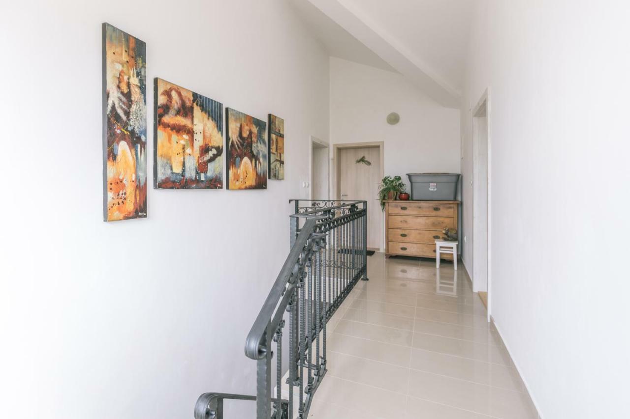 Hedon-Stone Apartment Starigrad Paklenica Ngoại thất bức ảnh